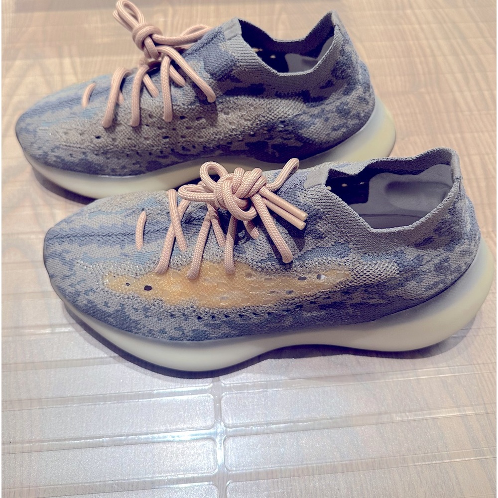 Yeezy Boost 380 Mist - Picture 3 of 16